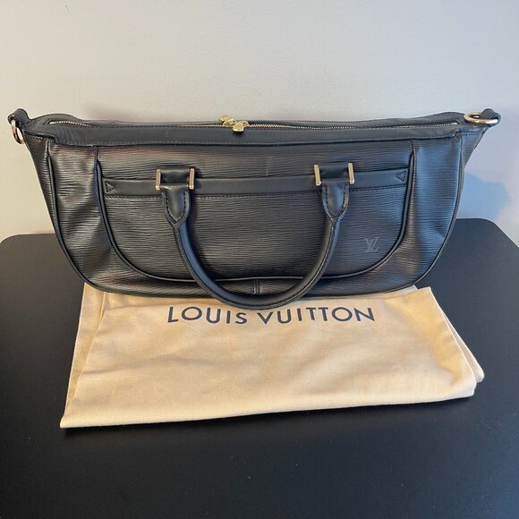 Louis Vuitton Vintage Black Epi Leather Dhanura MM Bag - Preowned - Picture 12 of 14